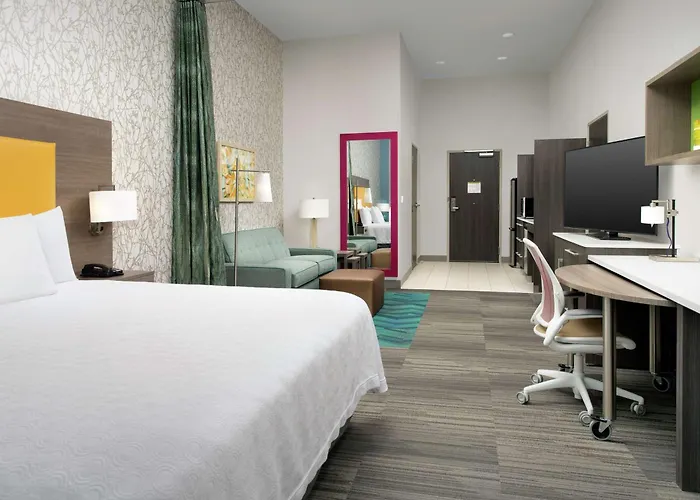 Home2 By Hilton Airport South Hotel 3*