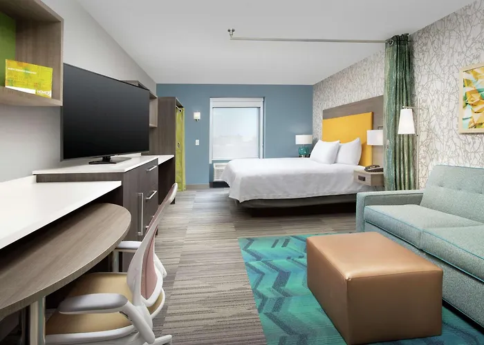 Home2 By Hilton Airport South Hotel 3*